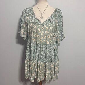 easel Sage Green Daisy Print Babydoll Tunic